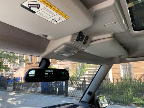 Land Rover Discovery Series II 2002 Silver - - by for sale in Brooklyn, NY – photo 7