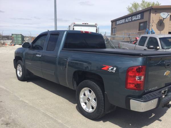 2013 CHEVY SILVERADO EXT CAB LTZ (86, 000 MILES) - - by for sale in Lincoln, NE – photo 2
