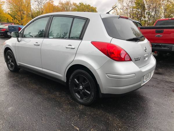 2007 Nissan Versa SL 4D - cars & trucks - by dealer - vehicle... for sale in Rochester , NY – photo 4