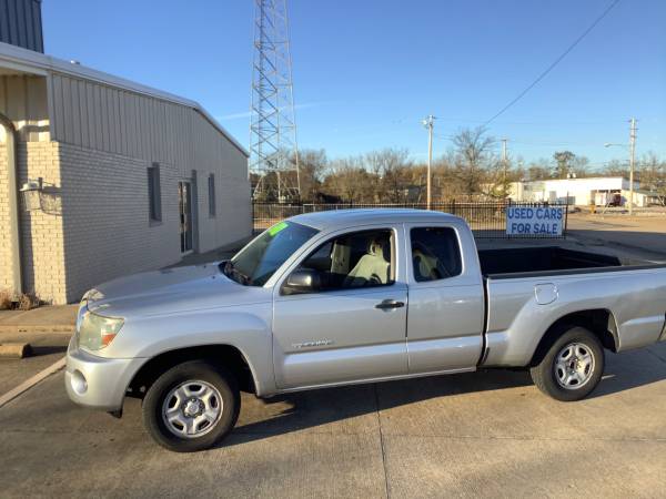 2006 Toyota Tacoma SR-5 - cars & trucks - by dealer - vehicle... for sale in Tupelo, MS – photo 2
