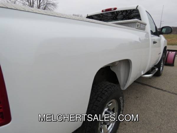 2007.5 CHEVROLET 2500HD REG CAB LT GAS 6.0L 8FT WESTERN 34K MILES... for sale in Neenah, WI – photo 8