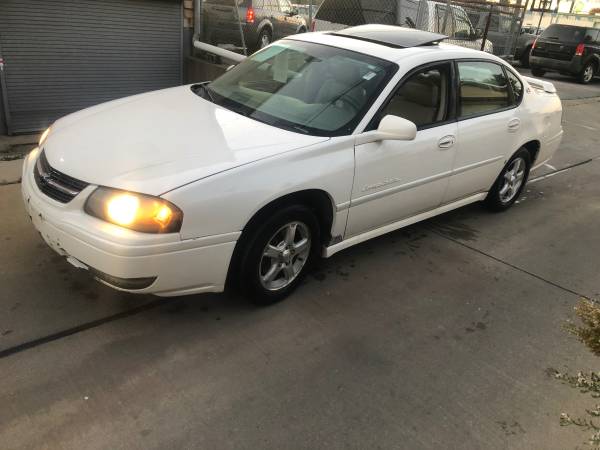 2004 CHEVROLET IMPALA FULLY LOADED MOONROOF SUNROOF LEATHER for sale in Chicago, IL
