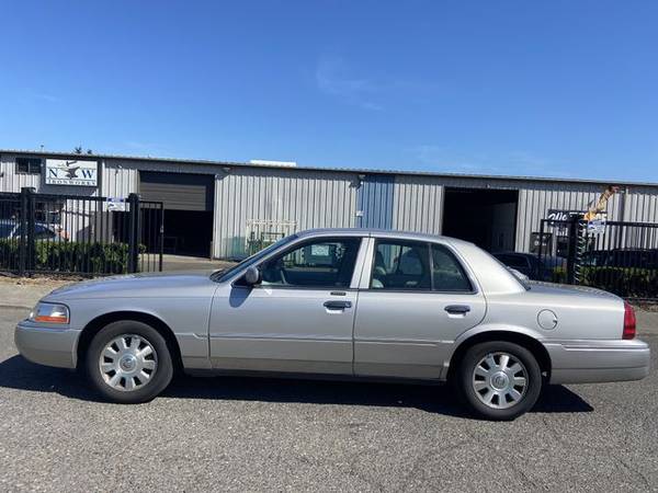 2004 Mercury Grand Marquis - Financing Available! - cars & trucks -... for sale in Portland, OR – photo 8