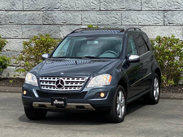 2010 Mercedes-Benz ML350 4MATIC - nav, camera, 1 owner, we finance -... for sale in Middleton, MA – photo 3