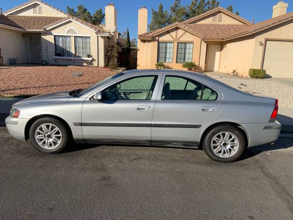 2003 Volvo S60 fully loaded runs great garage kept 107,000 miles -... for sale in Victorville , CA – photo 3