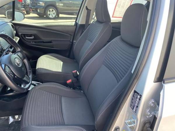 2018 Toyota Yaris Certified 5-Door SE Auto Sedan for sale in Klamath Falls, OR – photo 13