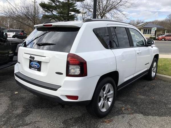2015 Jeep Compass Latitude Hatchback - cars & trucks - by dealer -... for sale in Patchogue, NY – photo 2
