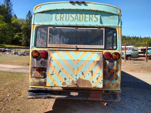 Former Jesuit High School 1968 Wayne international School bus - cars for sale in Jacksonville, OR – photo 5