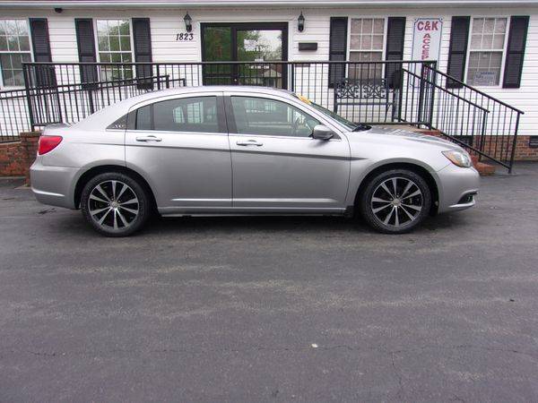 2013 Chrysler 200 4dr Sdn Touring GUARANTEED CREDIT APPROVAL! for sale in Burlington, NC – photo 3