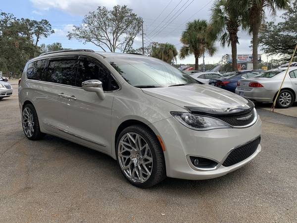 2017 Chrysler Pacifica Limited FWD - cars & trucks - by dealer -... for sale in Pensacola, FL – photo 7