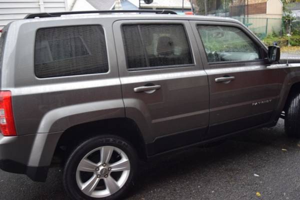 *2012* *Jeep* *Patriot* *Latitude 4dr SUV* - cars & trucks - by... for sale in Paterson, MD – photo 19