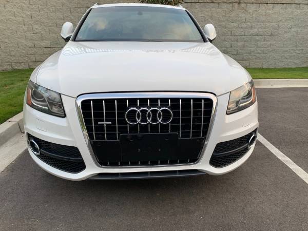 Beautiful Audi Q5 3.2 For Sale | Needs Mechanic for sale in Columbia, SC – photo 2