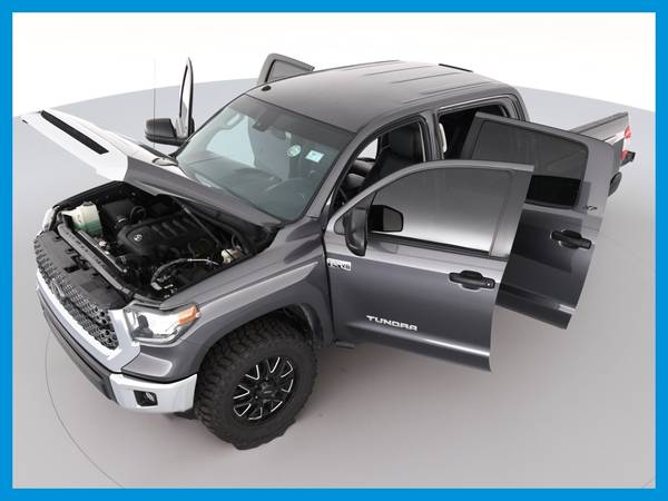 2018 Toyota Tundra CrewMax SR5 Pickup 4D 5 1/2 ft pickup Gray for sale in Other, OR – photo 15