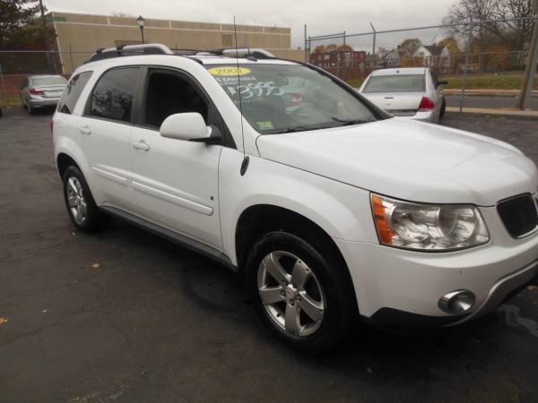 pontiac torrent suv low miles - - by dealer - vehicle for sale in West Hartford, CT – photo 3