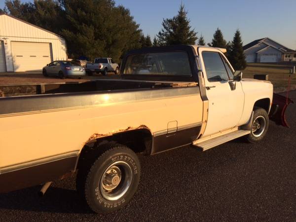 PLOW TRUCK for sale CHEVY silverado 1985 - cars & trucks - by owner... for sale in Chippewa Falls, WI – photo 4