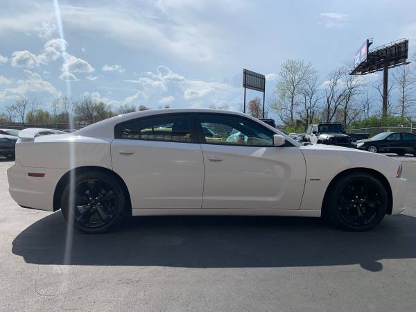 2014 Dodge Charger R/T 5 7L V8 HEMI 1 Owner - - by for sale in Jeffersonville, KY – photo 5