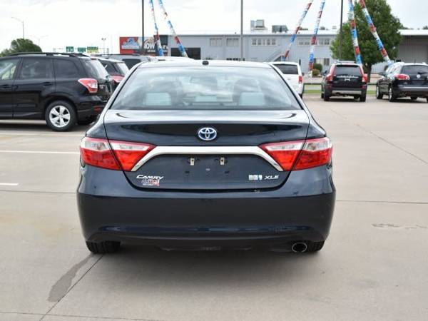 2017 Toyota Camry Hybrid XLE for sale in Wichita, KS – photo 9