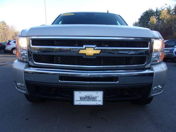 2011 Chevrolet Chevy Silverado 1500 LT 4x4 4dr Extended Cab 6.5 ft.... for sale in Londonderry, NH – photo 3
