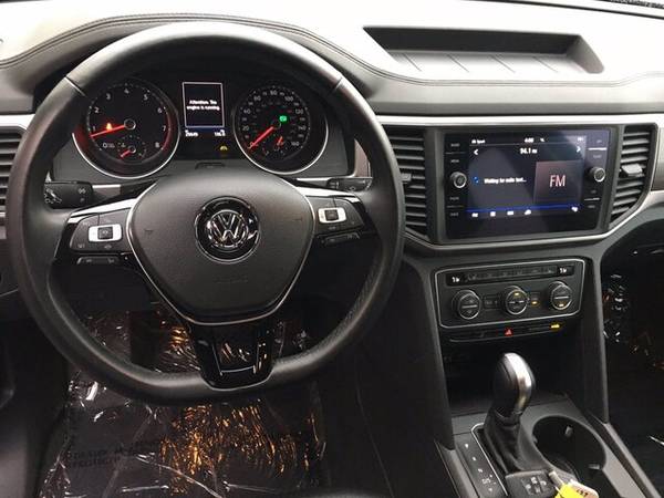 2019 Volkswagen VW Atlas 3.6L V6 SE w/Technology - cars & trucks -... for sale in Twin Falls, ID – photo 4