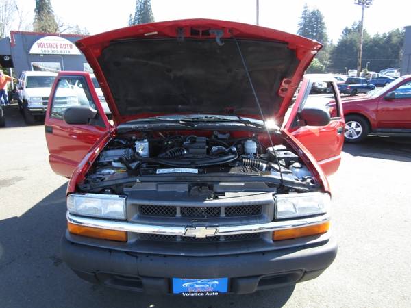 2003 Chevrolet S-10 Reg Cab RED 5SPD MANUAL RUNS AWESOME ! - cars for sale in Milwaukie, OR – photo 19