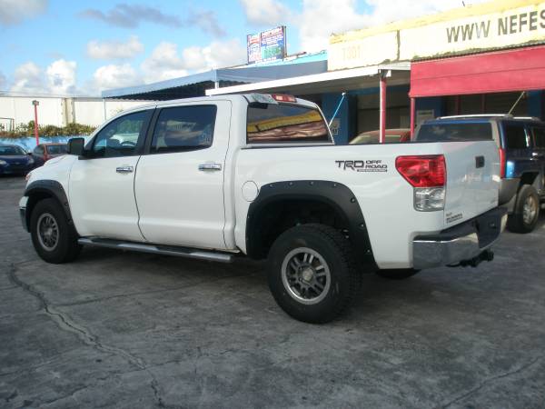 2011 TOYOTA TUNDRA - cars & trucks - by dealer - vehicle automotive... for sale in Miami, FL – photo 3