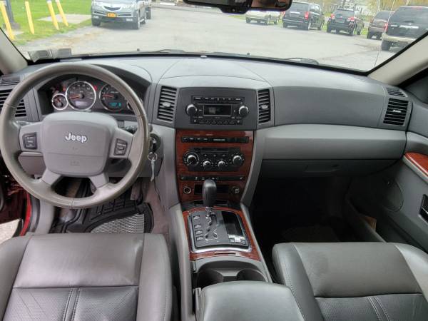 2007 Jeep Grand Cherokee 5 7L 4x4 Limited Pennsylvania No Accidents for sale in Oswego, NY – photo 10