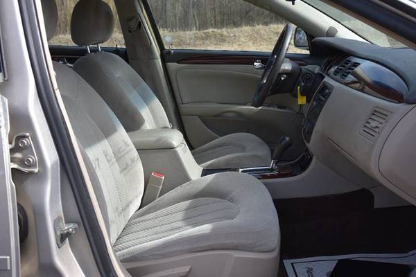 2007 BUICK Lucerne CX SEDAN! Solid TN Car! V6 ! #100 for sale in Glenmont, NY – photo 8