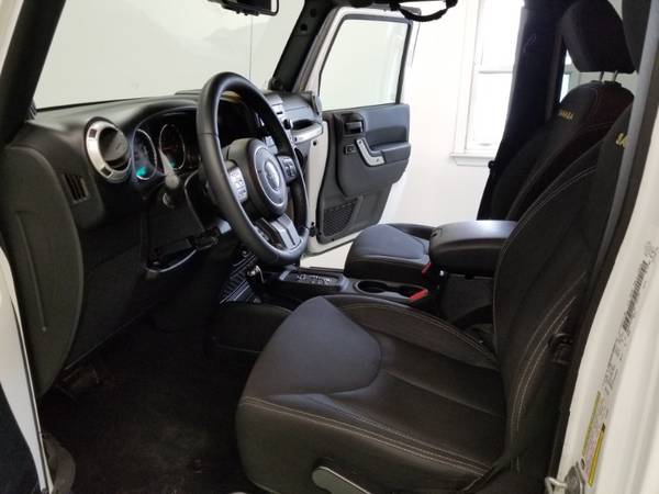 2014 Jeep Wrangler Unlimited Sahara 4WD for sale in Hudsonville, IN – photo 17