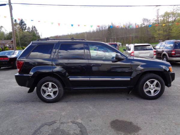 2005 Jeep Grand Cherokee Laredo 4dr 4WD SUV CASH DEALS ON ALL CARS for sale in Lake Ariel, PA – photo 5