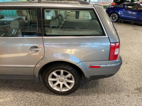 2004 Volkswagen Passat wagon GL - cars & trucks - by owner - vehicle... for sale in Dalbo, MN – photo 5