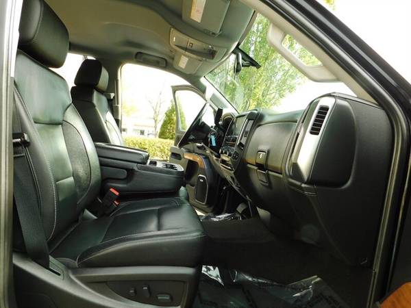 2018 Chevrolet Silverado 2500 LTZ 4X4 / Crew Cab / 6.6L DURAMAX DIESEL for sale in Portland, OR – photo 17