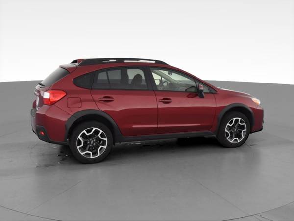 2016 Subaru Crosstrek 2.0i Limited Sport Utility 4D hatchback Red -... for sale in Appleton, WI – photo 12