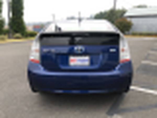 2010 Toyota Prius - Financing Available! - cars & trucks - by dealer... for sale in Woodinville, WA – photo 8