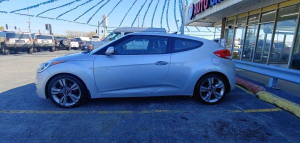 2013 Hyundai Veloster Base 3dr Coupe DCT - - by dealer for sale in Hazel Crest, IL – photo 4