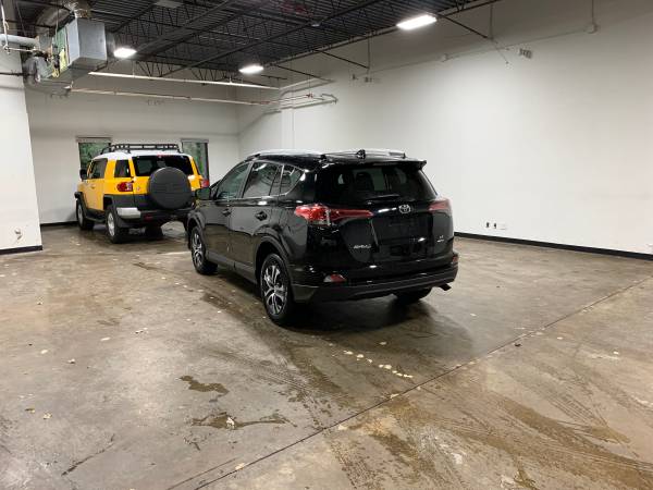 2016 Toyota Rav4 LE AWD Low Miles for sale in Saint Paul, MN – photo 2