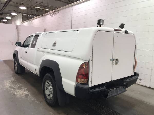 ***** 2014 Toyota Tacoma 2.7 Extended, Back Up camera, Only 83k miles, for sale in Washington, District Of Columbia – photo 2