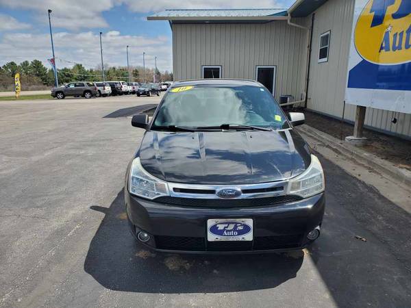 2010 Ford Focus SE - cars & trucks - by dealer - vehicle automotive... for sale in Wisconsin Rapids, WI – photo 3