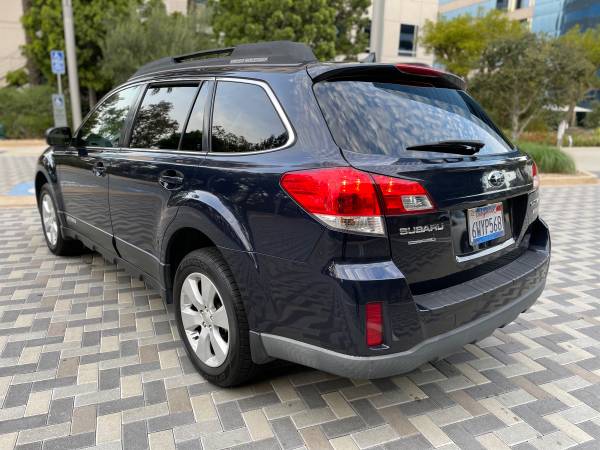 2012 Subaru Outback 2.5i Premium *CLEAN TITLE!* 2 Keys - cars &... for sale in Irvine, CA – photo 6