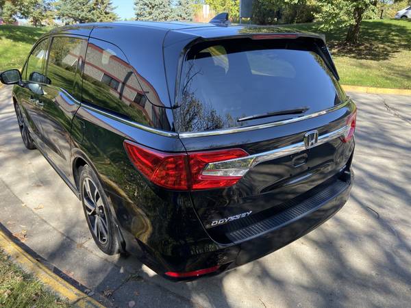 2019 Honda Odyssey ELITE every option 8,000 miles for sale in Inver Grove Heights, MN – photo 15
