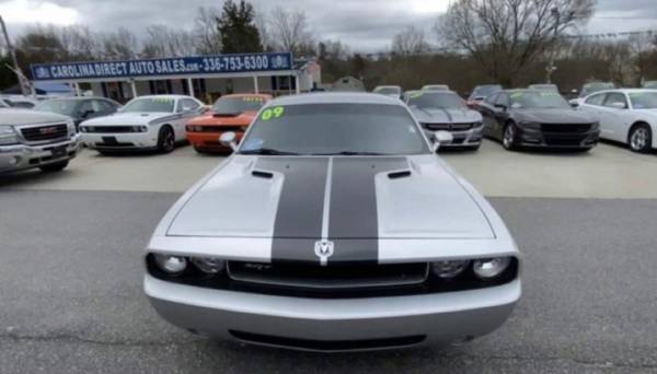 2009 DODGE CHALLENGER SRT-8 - - by dealer - vehicle for sale in Akron, PA – photo 2