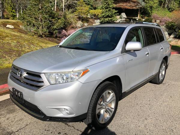 2011 Toyota Highlander Limited 4WD - Clean title, Third Row for sale in Kirkland, WA