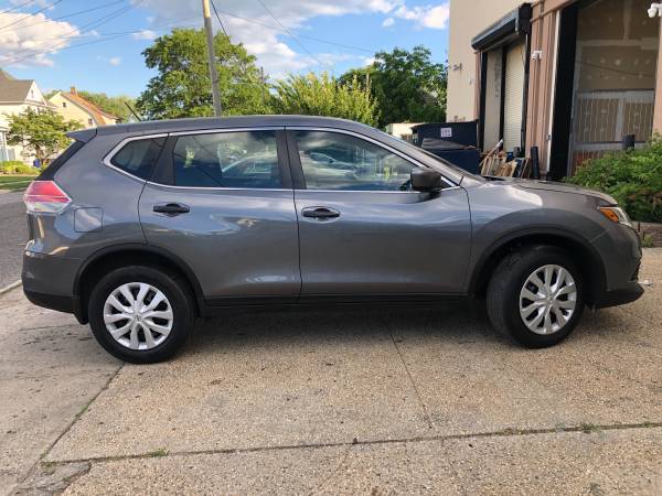 2016 Nissan Rogue S 21k miles Gray Clean title On hand paid off for sale in Baldwin, NY – photo 9