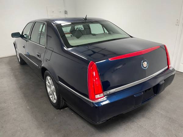 2007 Cadillac DTS - - by dealer - vehicle automotive for sale in largo, FL – photo 3