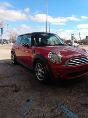 2010 mini Cooper only 138000 miles - cars & trucks - by owner -... for sale in Indianapolis, IN – photo 2