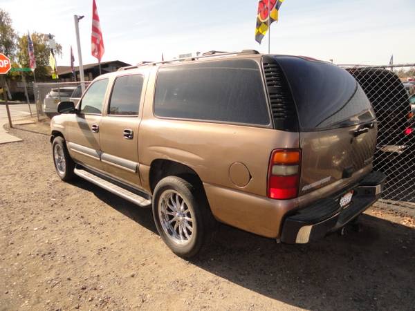 2003 CHEVROLET SUBURBAN - cars & trucks - by dealer - vehicle... for sale in Gridley, CA – photo 3