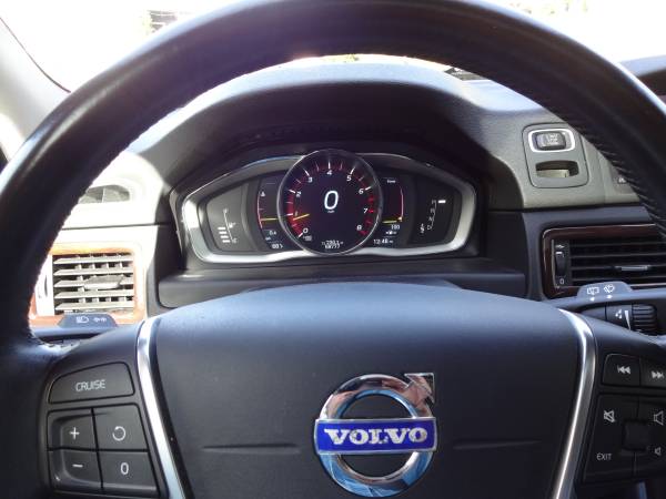 Volvo XC70 T6 - 2015 all-wheel-drive - 59K miles - Excellent - cars... for sale in Arcata, CA – photo 6