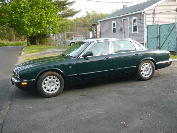 PARTS HAVE BEEN SOLD! not complete now! 1998 Jaguar XJ8-WHOLE-PARTS for sale in Milford, NY – photo 5
