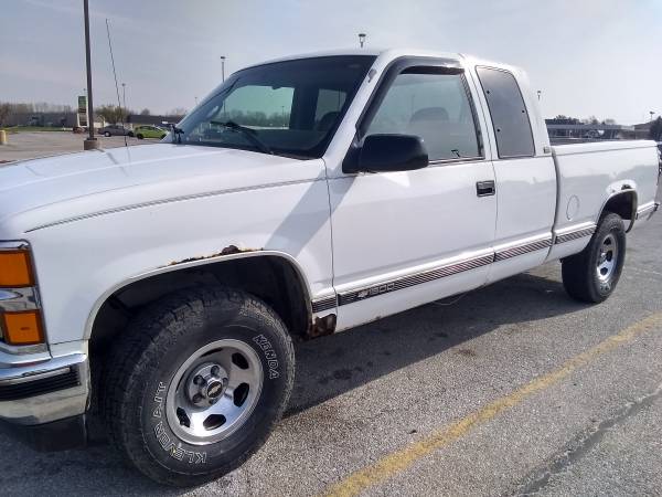 1998 Chevy Silverado for sale in Muscatine, IA – photo 3