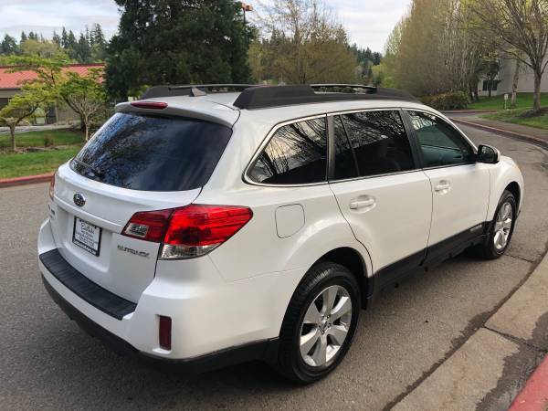 2011 Subaru Outback 2 5i Limited AWD - 1owner, Loaded, Clean title for sale in Kirkland, WA – photo 5