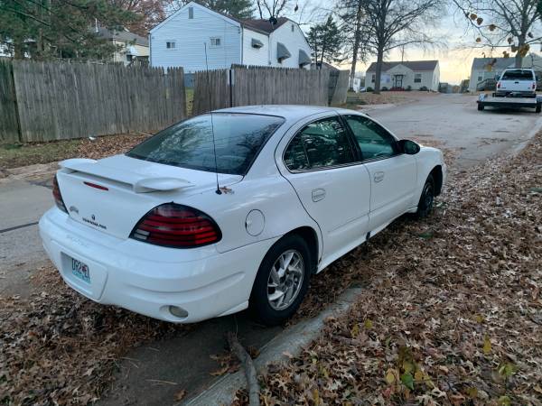 2003 Pontiac Grand Prix - cars & trucks - by owner - vehicle... for sale in Saint Louis, MO – photo 3